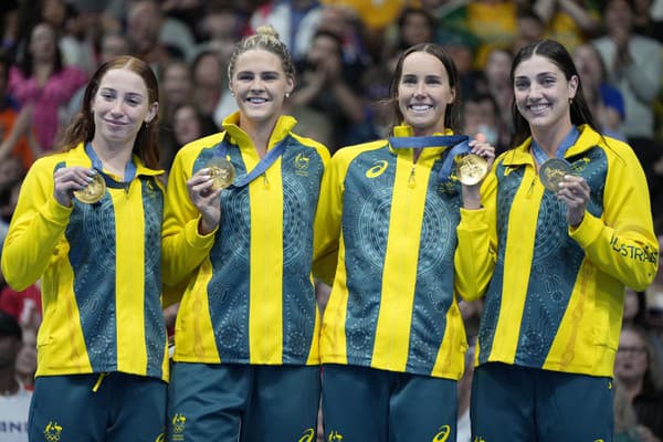 Austrálčanky v zložení Mollie O'Callaghanová, Shayna Jacková, Emma McKeonová a Meg Harrisová vytvorili v sobotu nový olympijský rekord s časom 3:28,92 minúty.