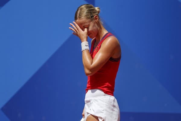 Slovenská tenistka Anna Karolína Schmiedlová postúpila do štvrťfinále olympijského turnaja.