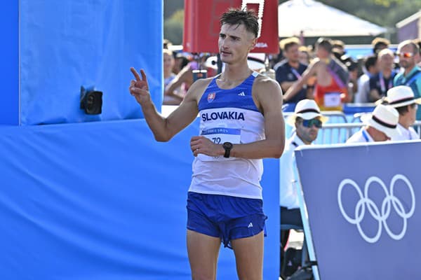 Slovenský chodec Dominik Černý v cieli chôdze mužov na 20 km.