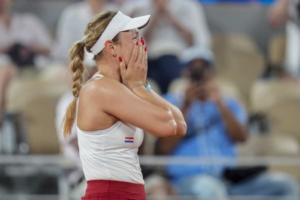 Chorvátska tenistka Donna Vekičová sa teší z postupu do finále.