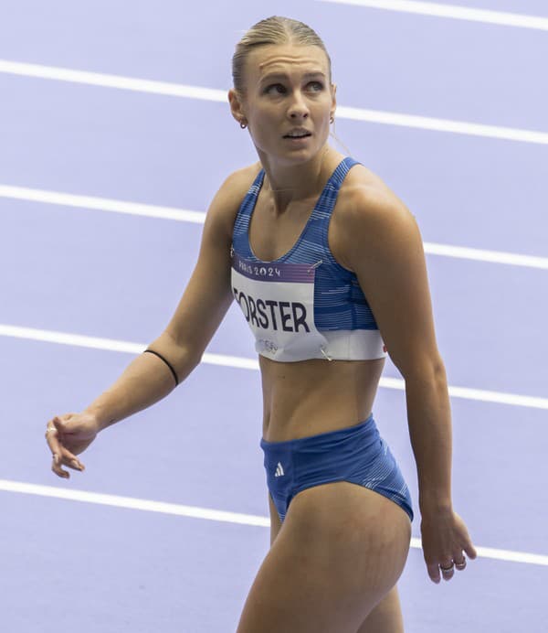 Na snímke slovenská šprintérka Viktória Forsterová v rozbehoch na 100 m žien.