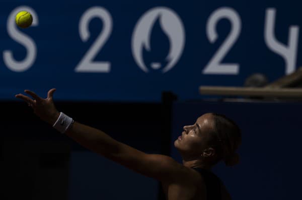 Na snímke slovenská tenistka Anna Karolína Schmiedlová v zápase o bronz proti Poľke Ige Swiatekovej.