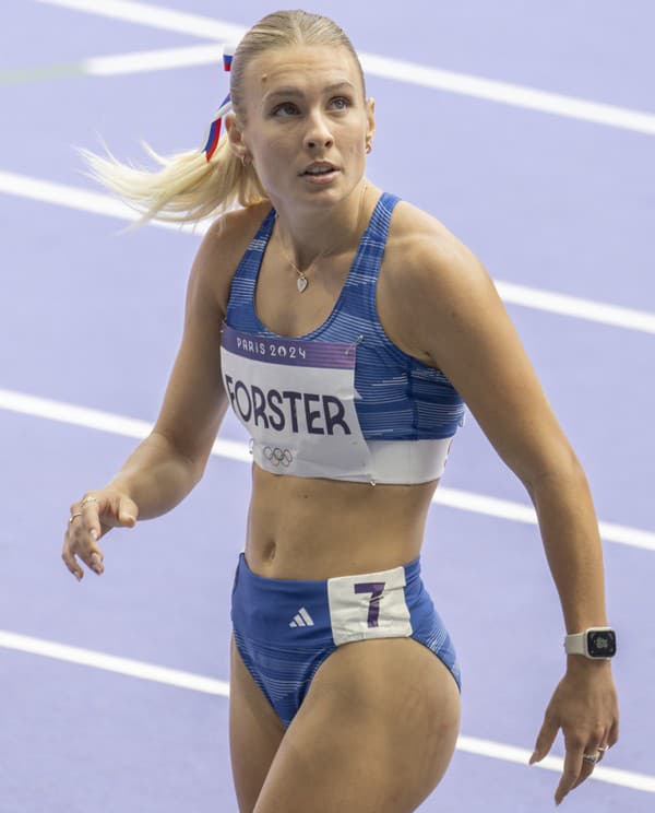 Na snímke slovenská šprintérka Viktória Forsterová v rozbehoch na 100 m cez prekážky žien.