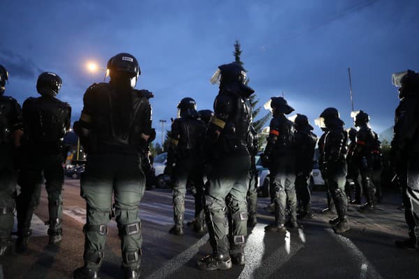 Polícia na všetko dohliadala.