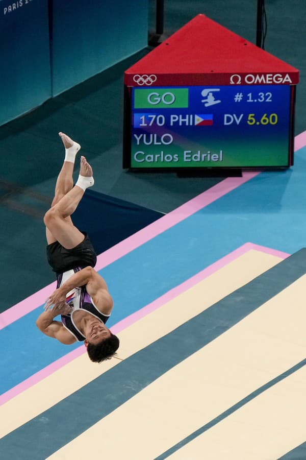 Filipínec Carlos Yulo získal na OH v Paríži zlato.