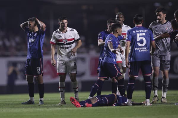 Uruguajský futbalista Juan Izquierdo zomrel na následky zástavy srdca.