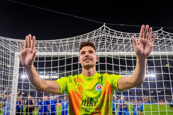 Do najslávnejšej futbalovej súťaže sveta sa premiérovo prebojoval aj slovenský klub Slovan Bratislava.