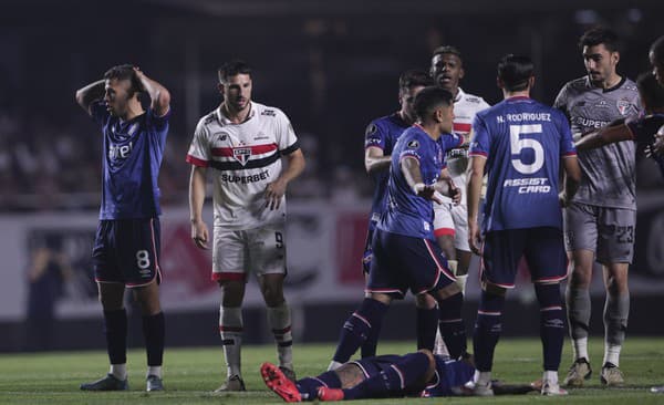 Uruguajský futbalista Juan Izquierdo zomrel na následky zástavy srdca.