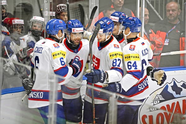 Slovenskí hokejisti nebudú chýbať počas samostatnosti ani na deviatom olympijskom hokejovom turnaji.