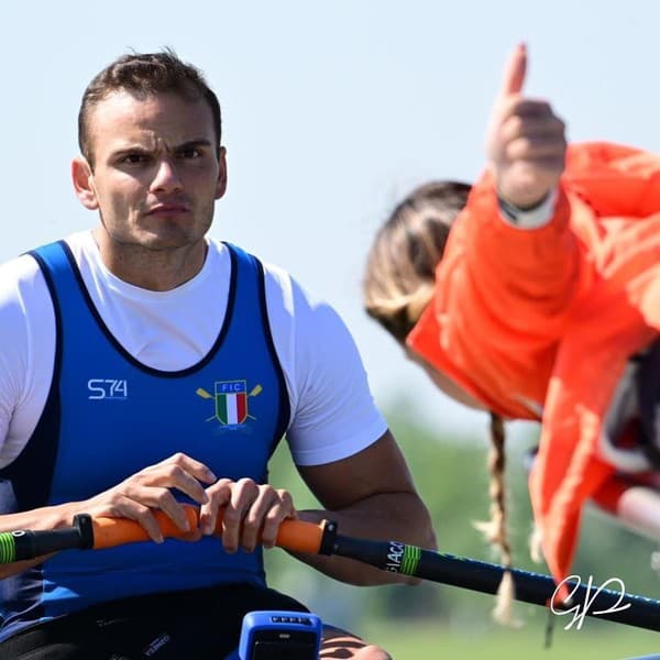 Taliansky veslár Giacomo Perini prišel o bronzovú medailu z paralympijských hier v Paříži.