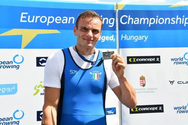 Taliansky veslár Giacomo Perini prišel o bronzovú medailu z paralympijských hier v Paříži.