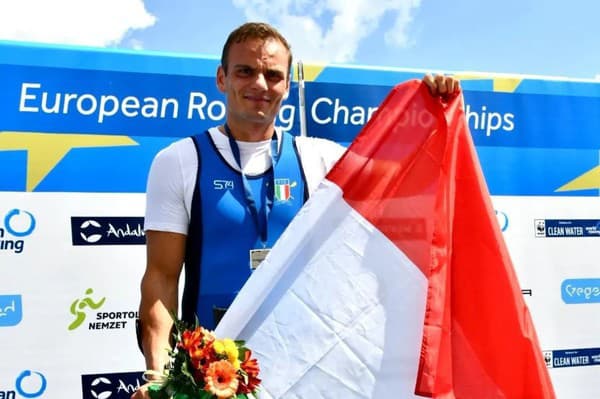 Taliansky veslár Giacomo Perini prišel o bronzovú medailu z paralympijských hier v Paříži.