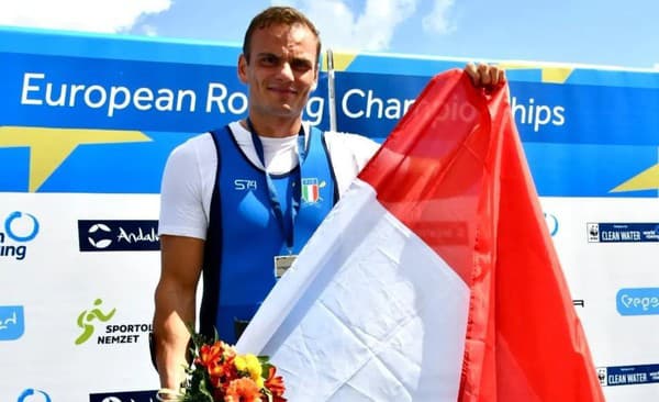 Taliansky veslár Giacomo Perini prišel o bronzovú medailu z paralympijských hier v Paříži.