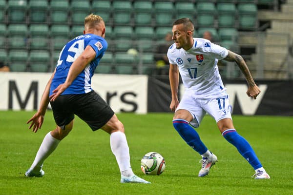 Slovenskí futbaloví reprezentanti otvorili nový ročník Ligy národov zápasom proti Estónsku.