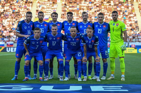 Na snímke futbalisti Slovenska pred zápasom.