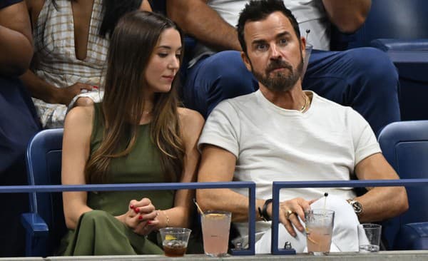 V hľadisku počas US Open nechýbali ani celebrity, na obrázku Justin Theroux 