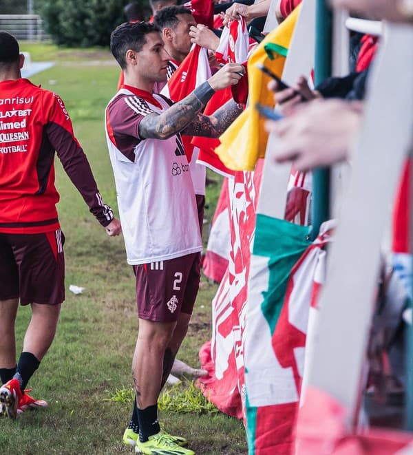 Španielsky futbalista Hugo Mallo musí za obťažovanie maskota zaplatiť pokutu.