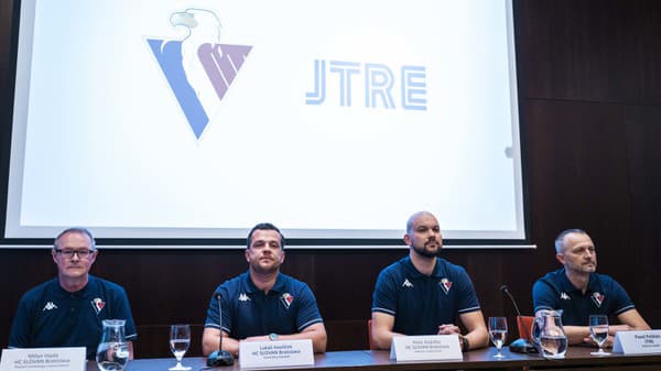 Nové vedenie HC Slovan Bratislava.