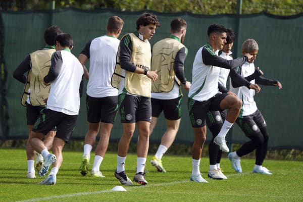 Futbalisti Celticu Glasgow Slovan Bratislava rozhodne nepodceňujú.