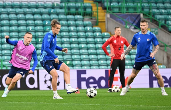 Na snímke futbalisti ŠK Slovan Bratislava počas tréningu pred stredajším zápasom 1. kola ligovej fázy Ligy majstrov proti Celtic FC.