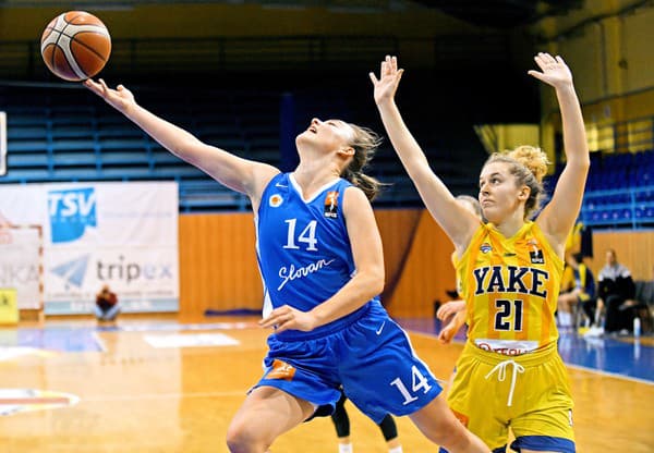 Stopercentný podiel má Korbačka aj v basketbalovom klube Slovana.