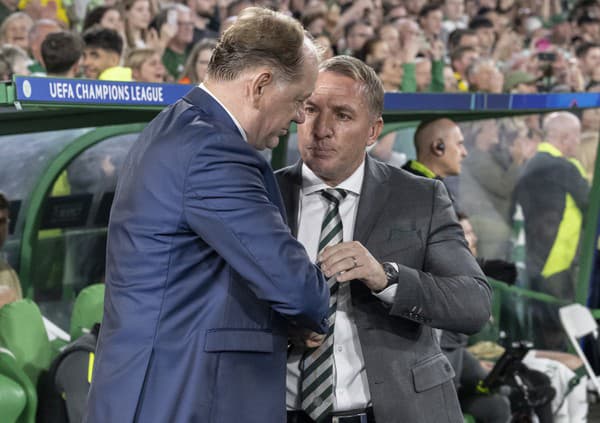 Na snímke vľavo tréner ŠK Slovan Bratislava Vladimír Weiss st. a vpravo tréner Celticu Glasgow Brendan Rodgers.