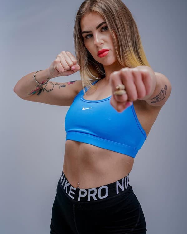 Írka Tina Snowsová ukončila kariéru pornoherečky a v boxe túži po olympiáde.