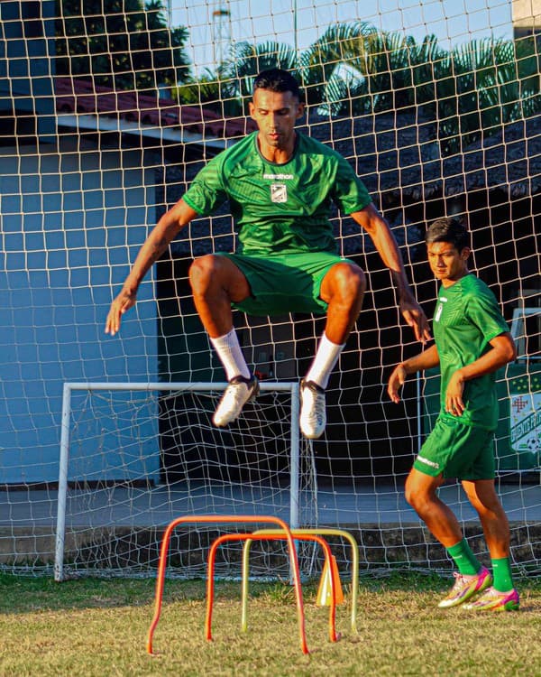 Bolívijský futbalista Gilbert Álvarez ukázal krásne gesto fair-play.