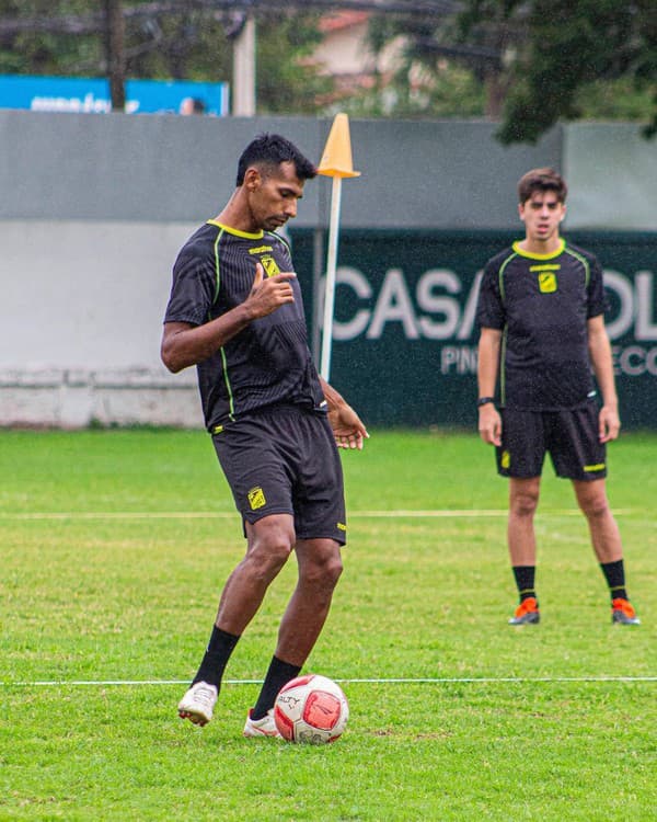 Bolívijský futbalista Gilbert Álvarez ukázal krásne gesto fair-play.