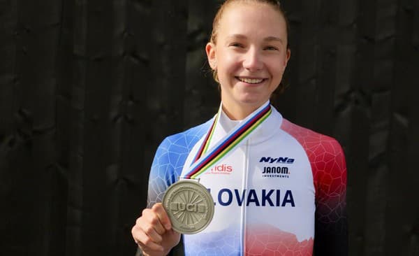 Viktória Chladoňová kompletizuje zbierku medailí z majstrovstiev sveta.