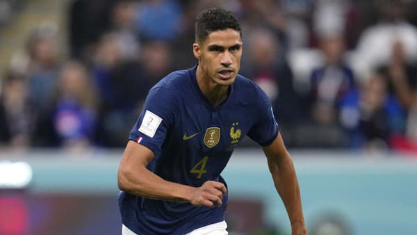 Francúzsky futbalista Raphael Varane ukončil svoju aktívnu športovú kariéru. Mal len 31 rokov. 