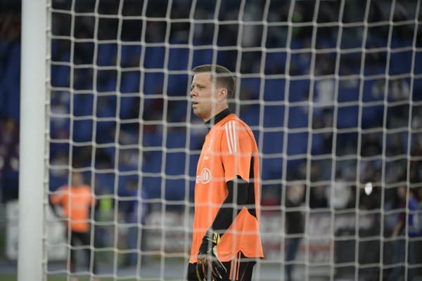 Wojciech Szczesny zvažuje ponuku od Barcelony.