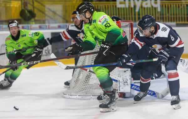 Žilina v piatom kole Tipos extraligy deklasovala Slovan Bratislava.