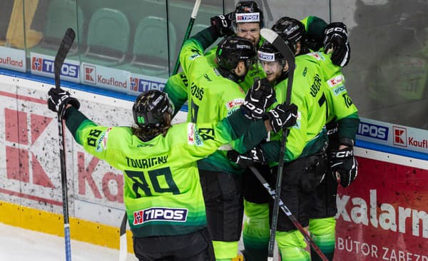 Žilina v piatom kole Tipos extraligy deklasovala Slovan Bratislava.