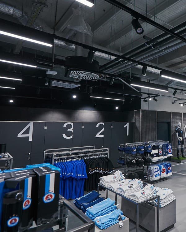 Nový fanshop Slovana Bratislava bol oficiálne otvorený.