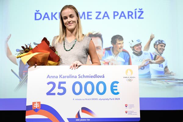 Na snímke štvrtá tenistka z OH 2024 v Paríži Anna Karolína Schmiedlová.