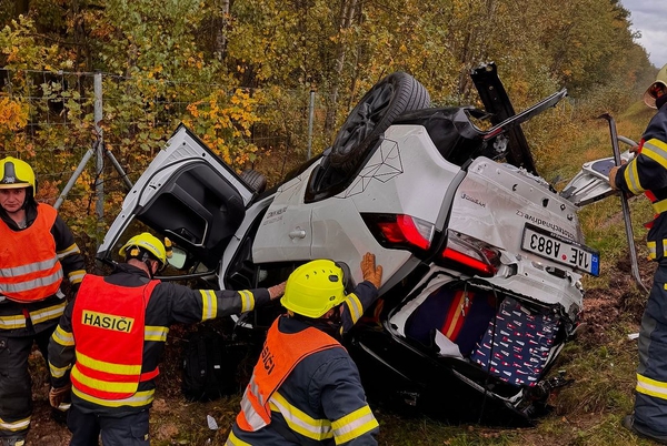 Český MMA zápasník Patrik Kincl mal pri návrate z turnaja Oktagon 62 vo Frankfurte desivú autonehodu.