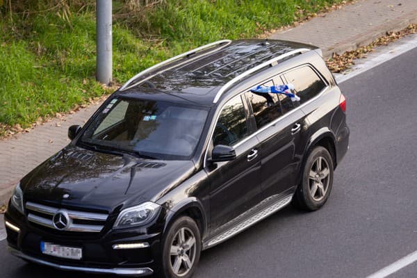 Fanúšikovia ŠK Slovan Bratislava zorganizovali autovýjazd na derby s Trnavou