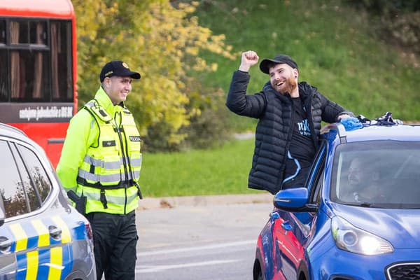 Fanúšikovia ŠK Slovan Bratislava zorganizovali autovýjazd na derby s Trnavou