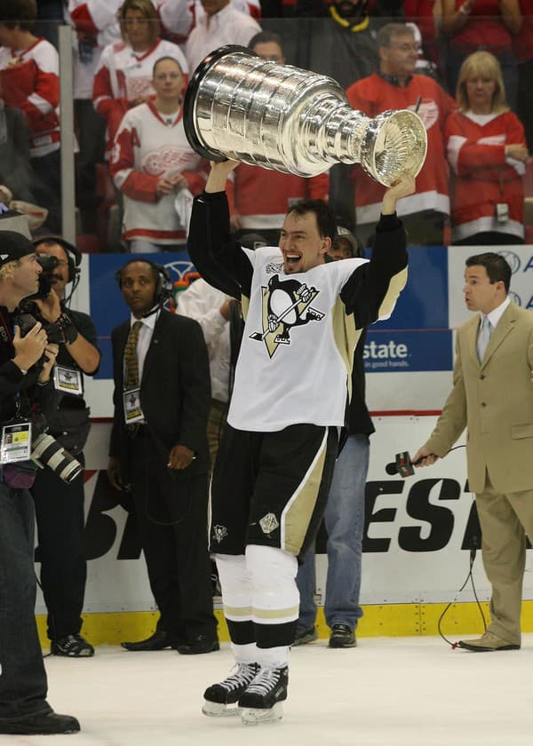 2009 - S Pittsburghom získal aj Stanleyho pohár.