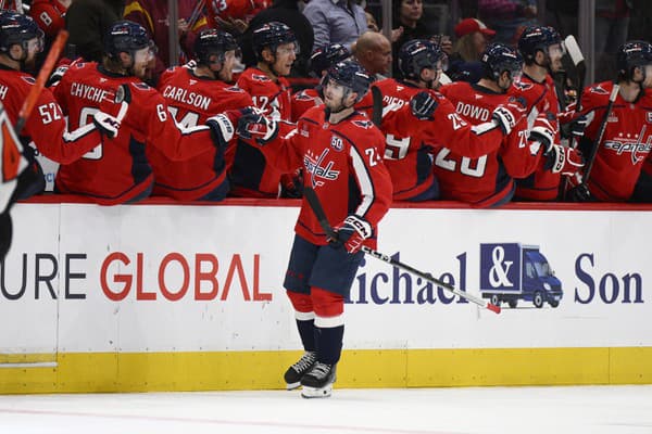  Hokejisti Washingtonu Capitals vyhrali v zámorskej NHL už piaty duel za sebou.