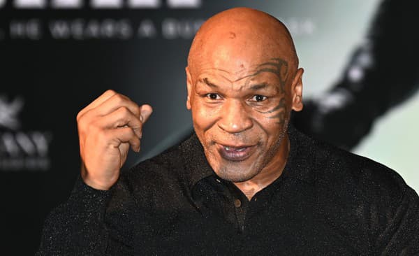 Americký boxer Mike Tyson.