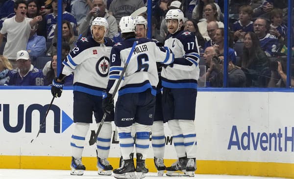 Winnipeg Jets vládne zámorskej NHL.