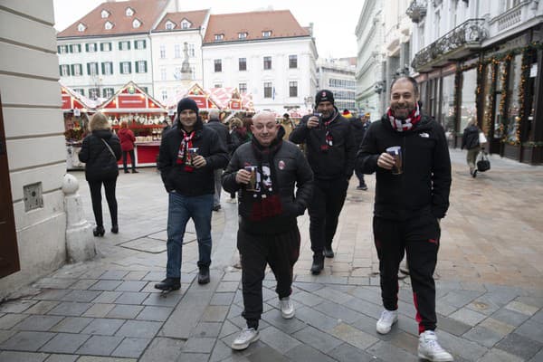 Milánski fanúšikovia zaplavili Bratislavu.