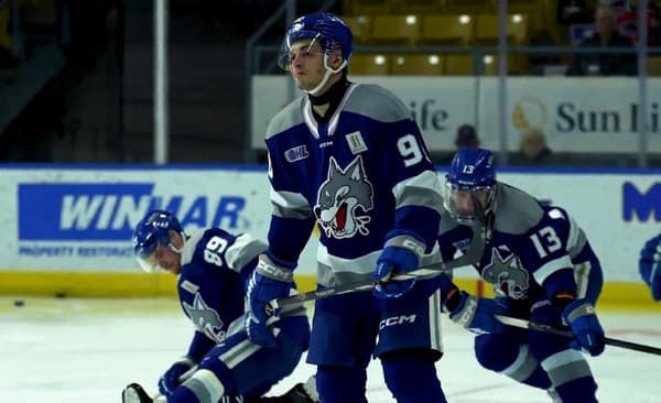 Po vynesení rozsudku sa upísal kanadskému klubu z OHL Sudbury Wolves.