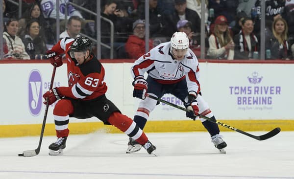 Washington s Martinom Fehérvárym v divokej prestrelke nestačil na New Jersey Devils.