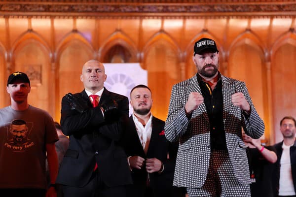 Hviezdni boxeri Oleksandr Usyk a Tyson Fury.