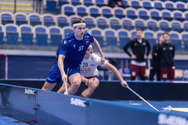 Slovenskí florbalisti remizovali vo svojom treťom zápase na MS v Malmö s Lotyšskom 4:4.