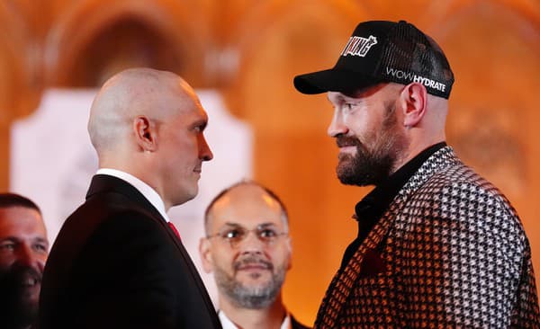 Hviezdni boxeri Oleksandr Usyk a Tyson Fury.