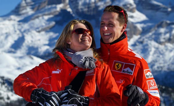 Corinna a Michael Schumacherovci na lyžovačke v Madonna di Campiglio v roku 2005. Práve lyžovačka o pár rokov neskôr sa pre Michaela stala osudnou.